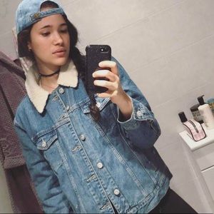 Meet your Posher, Daniela